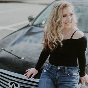 Meet your Posher, Laurel